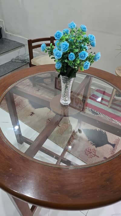 Dinning table with 4 chair