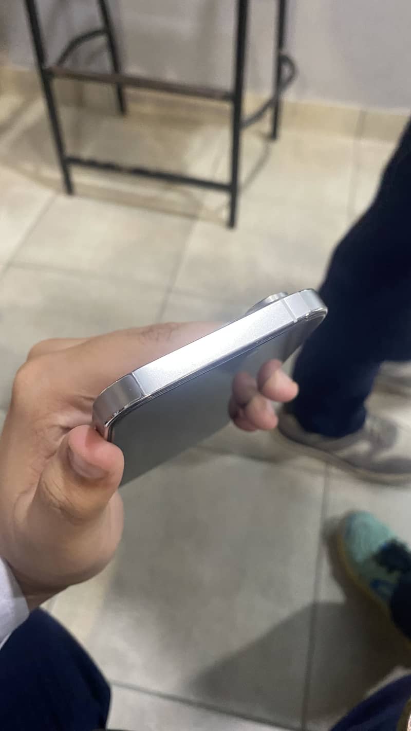 Apple iPhone 14 Pro 1