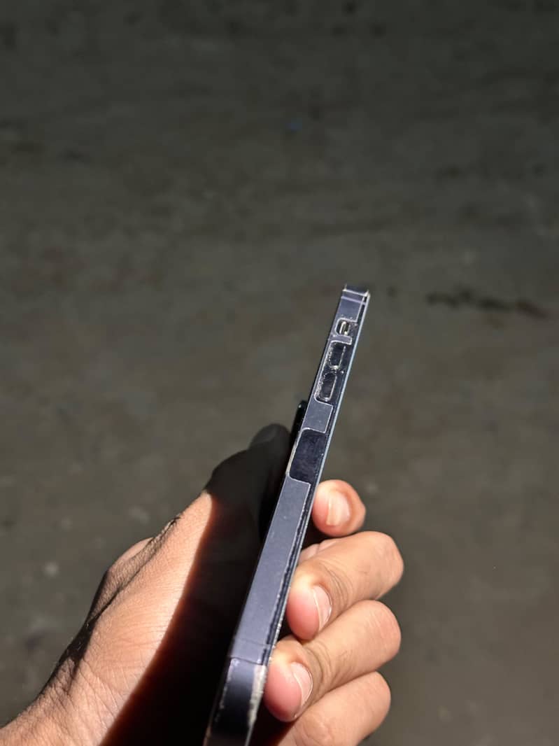 Apple iPhone 14 Pro Max 3