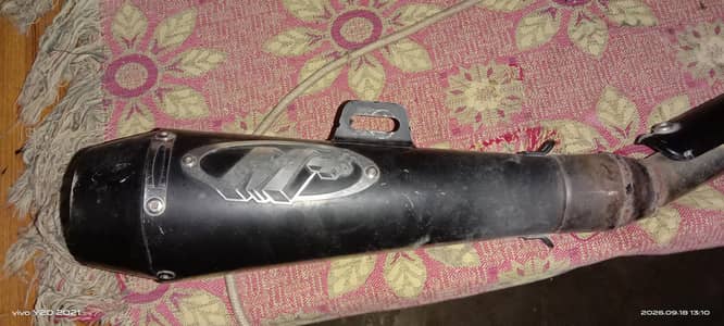 m4 exhausts hai condition 10/7 hai full loud hai urgent sale