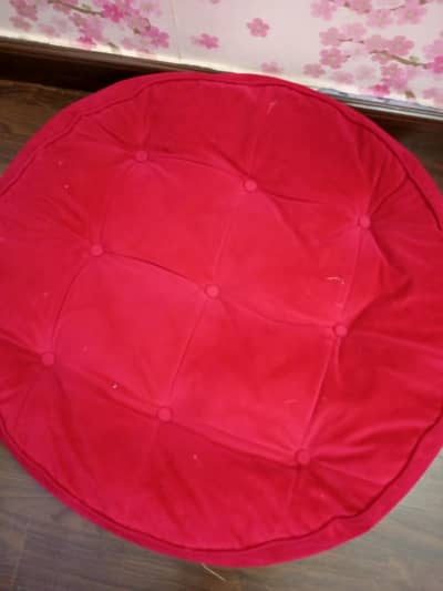 Red Round Floor Sofa / Puff – Comfortable & Stylish