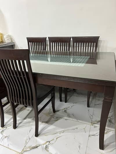 6 seater Dining Table
