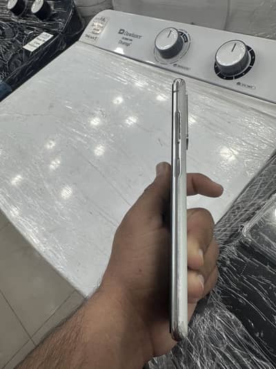 Samsung Mobile S20 FE