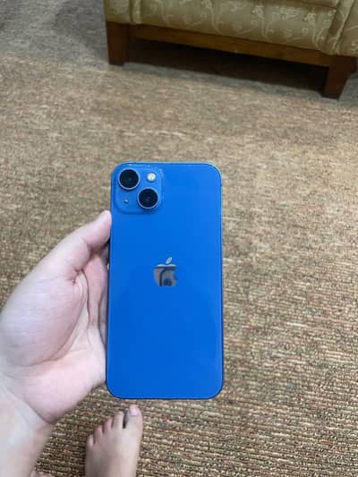 Apple iPhone 13