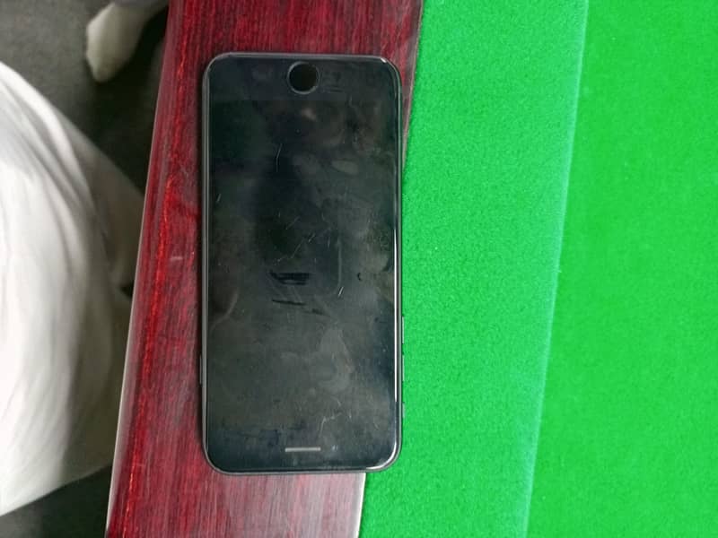 Apple iPhone SE 0