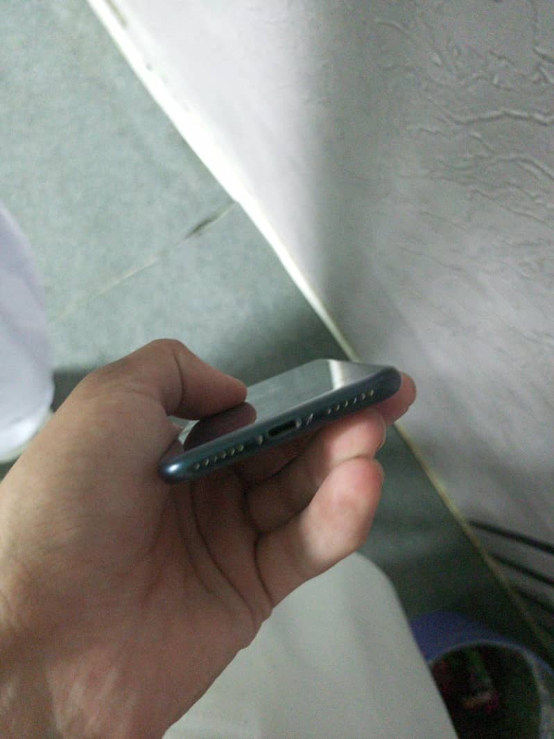 Apple iPhone SE 3