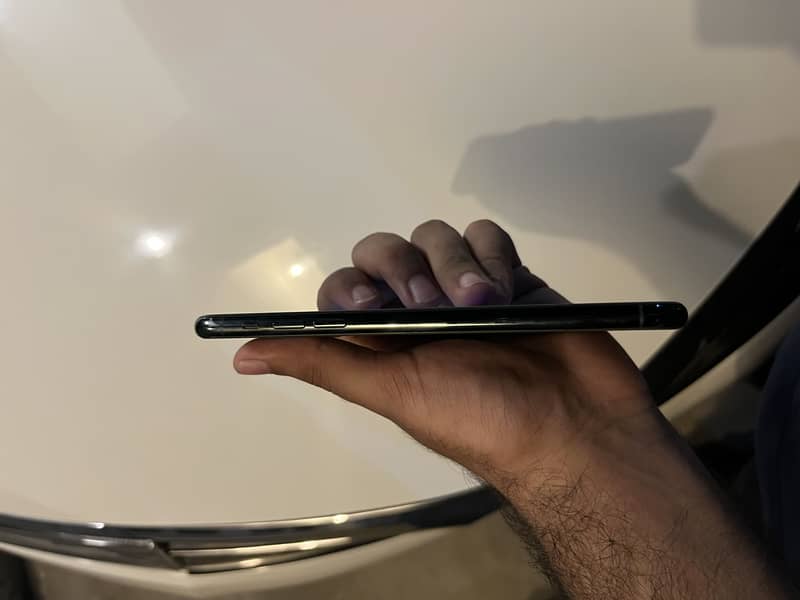 Apple iPhone 11 Pro Max 1