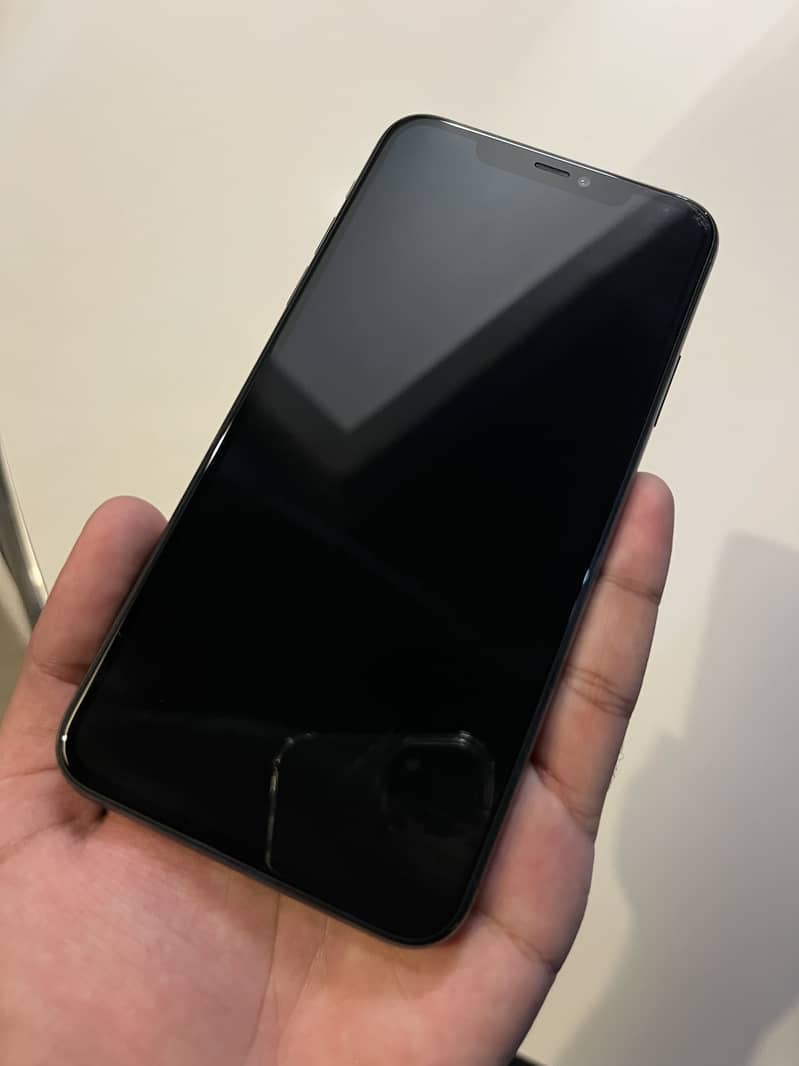 Apple iPhone 11 Pro Max 3