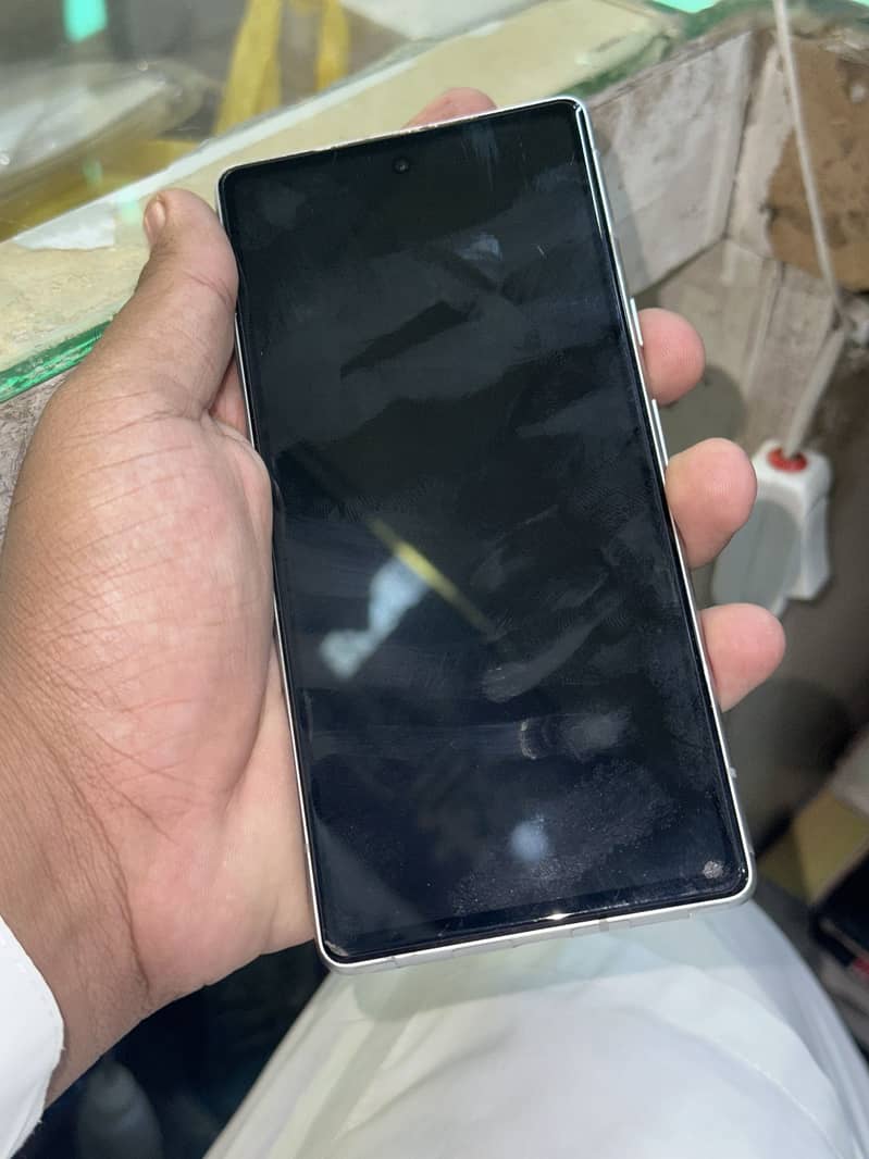Google Pixel 7a 4