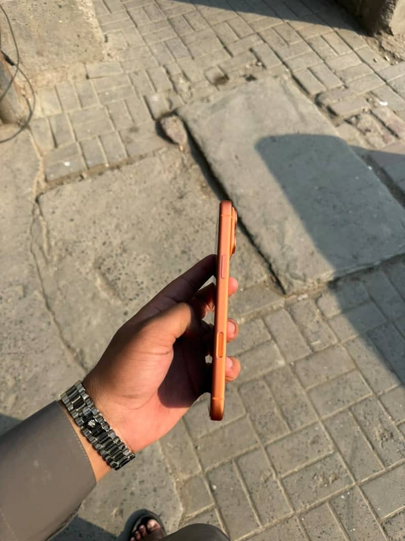 Apple iPhone 17 Pro Max 2