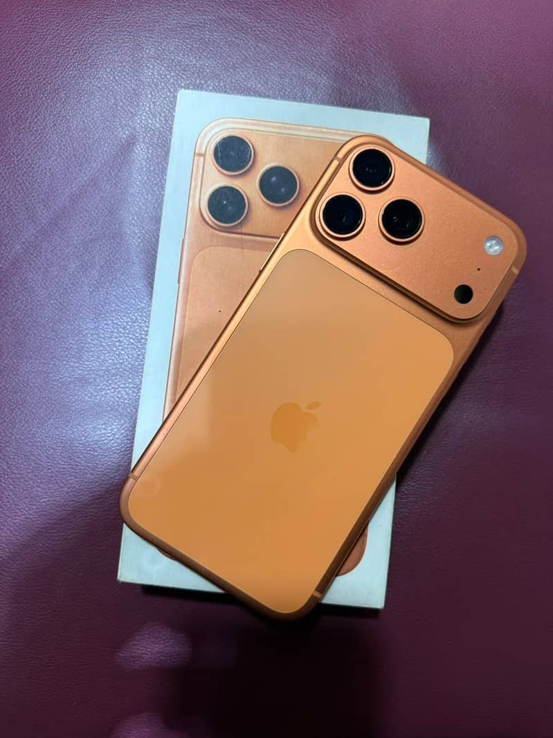 Apple iPhone 17 Pro Max 4