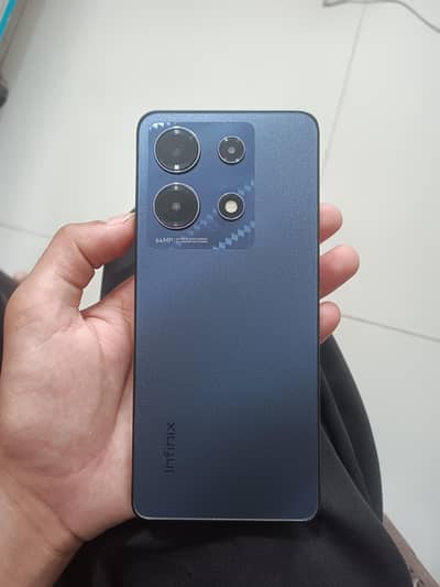 Infinix Note 30