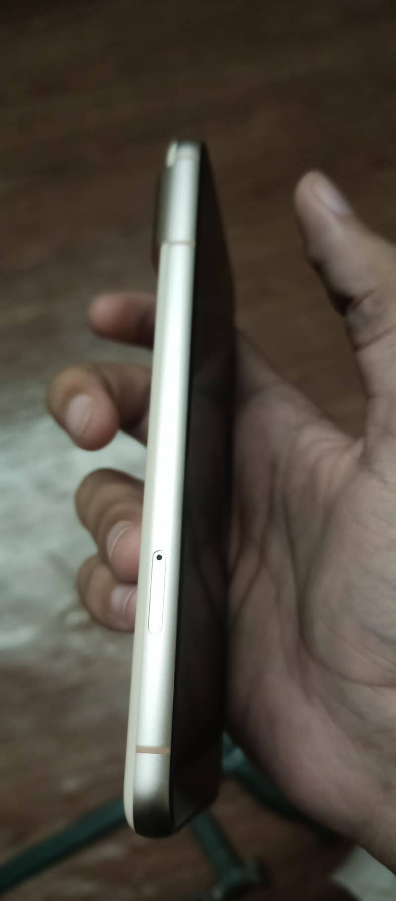 Google Pixel 8 4