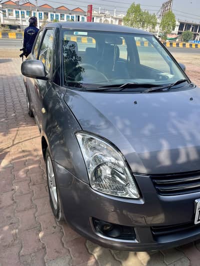 Suzuki Swift DLX 2013