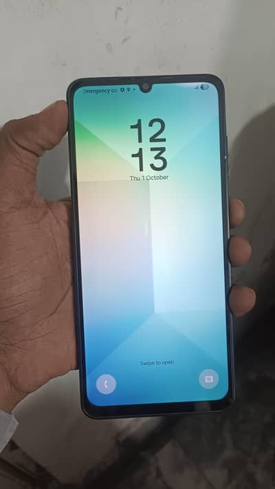 Samsung Mobile A06