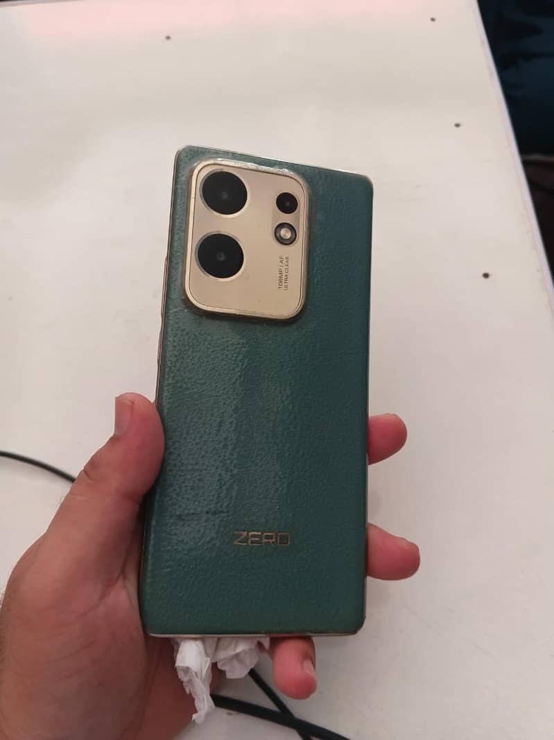 Infinix Zero 30 3