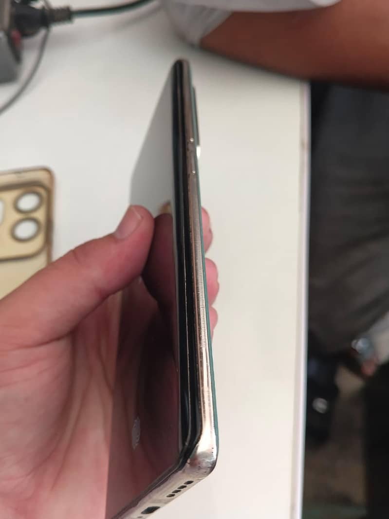Infinix Zero 30 7