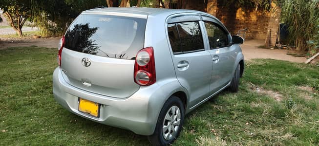 Toyota Passo 2011