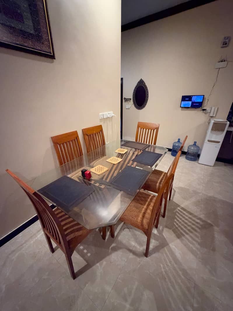 Dining table 3