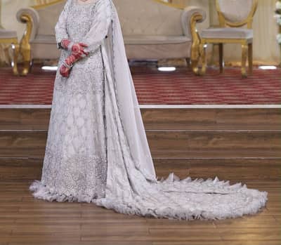 Faiza saqlain bride order to be made
