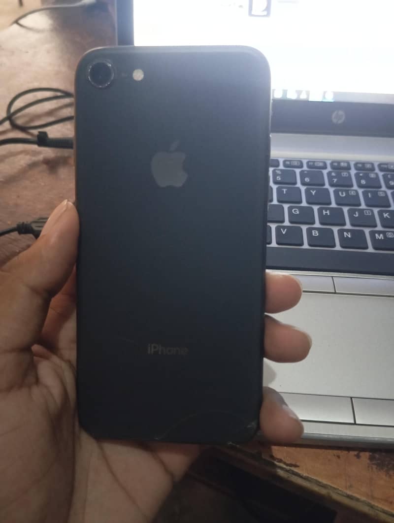 Apple iPhone 8 0
