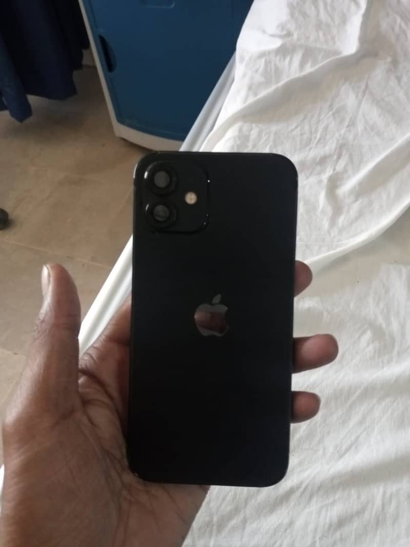 Apple iPhone 12 0