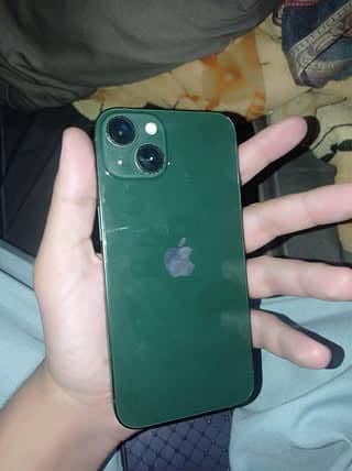 Apple iPhone 13 1