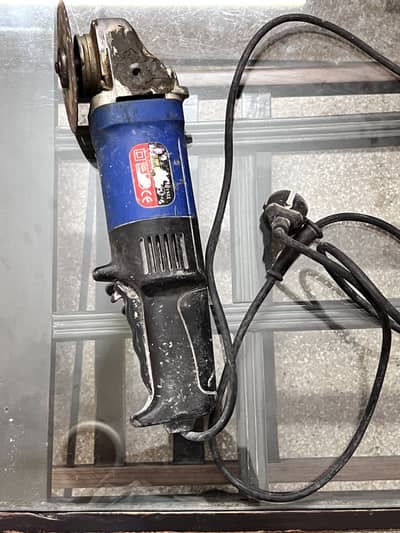 Grinder machine