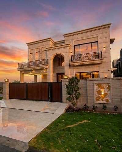 1 Kanal Brand New Luxury Corner Bungalow 10 KW Solar System Installed Separate Entrance For Upper Portion