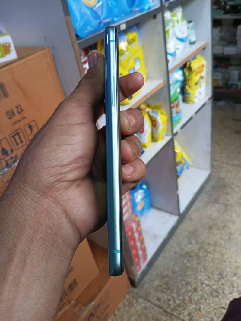 one plus 8t 5
