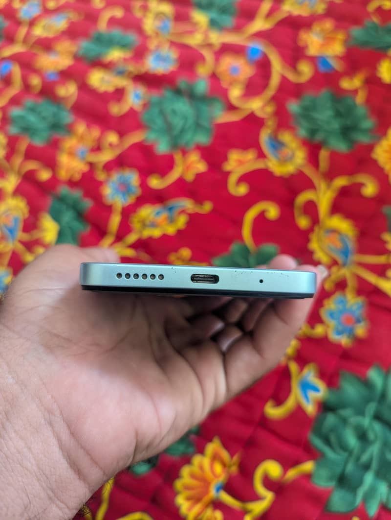 Xiaomi Redmi 13 2