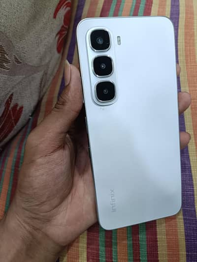 Infinix Hot 60i pack phone camplet seman hai 6/128