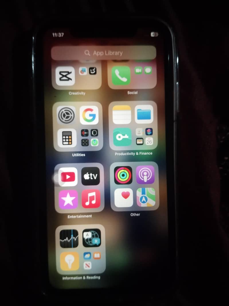 Apple iPhone XR 5