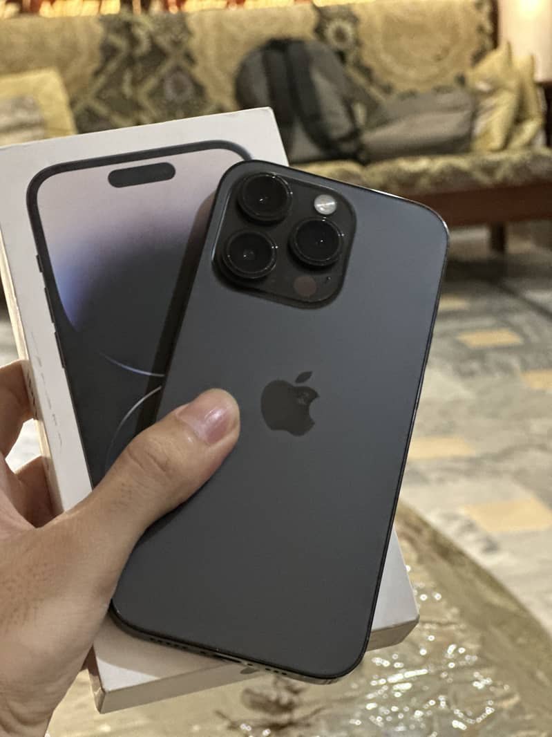 Apple iPhone 14 Pro 0