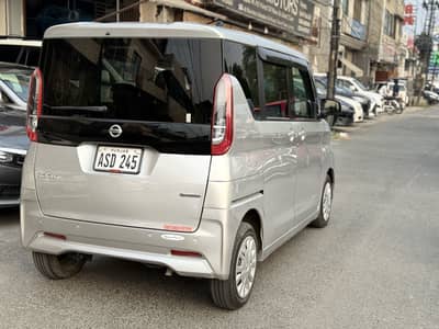 Nissan days Roox 2022