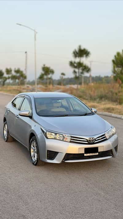 Toyota Corolla GLI 2015 Islamabad Number