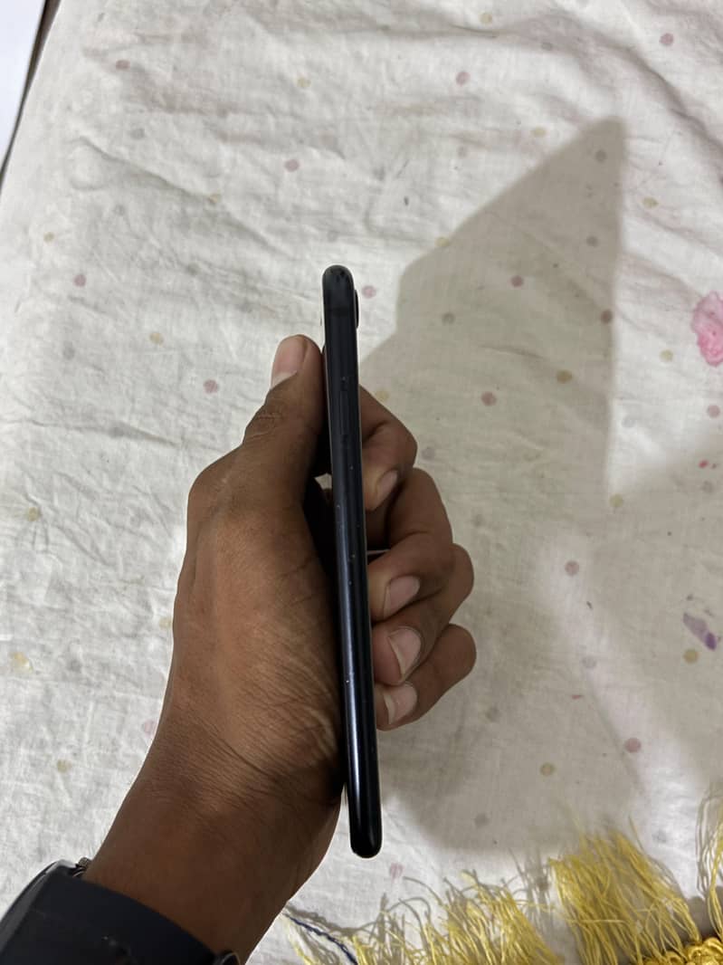 Apple iPhone SE 3
