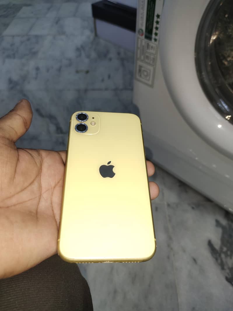 Apple iPhone 11 0