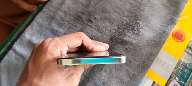 Vivo Y100