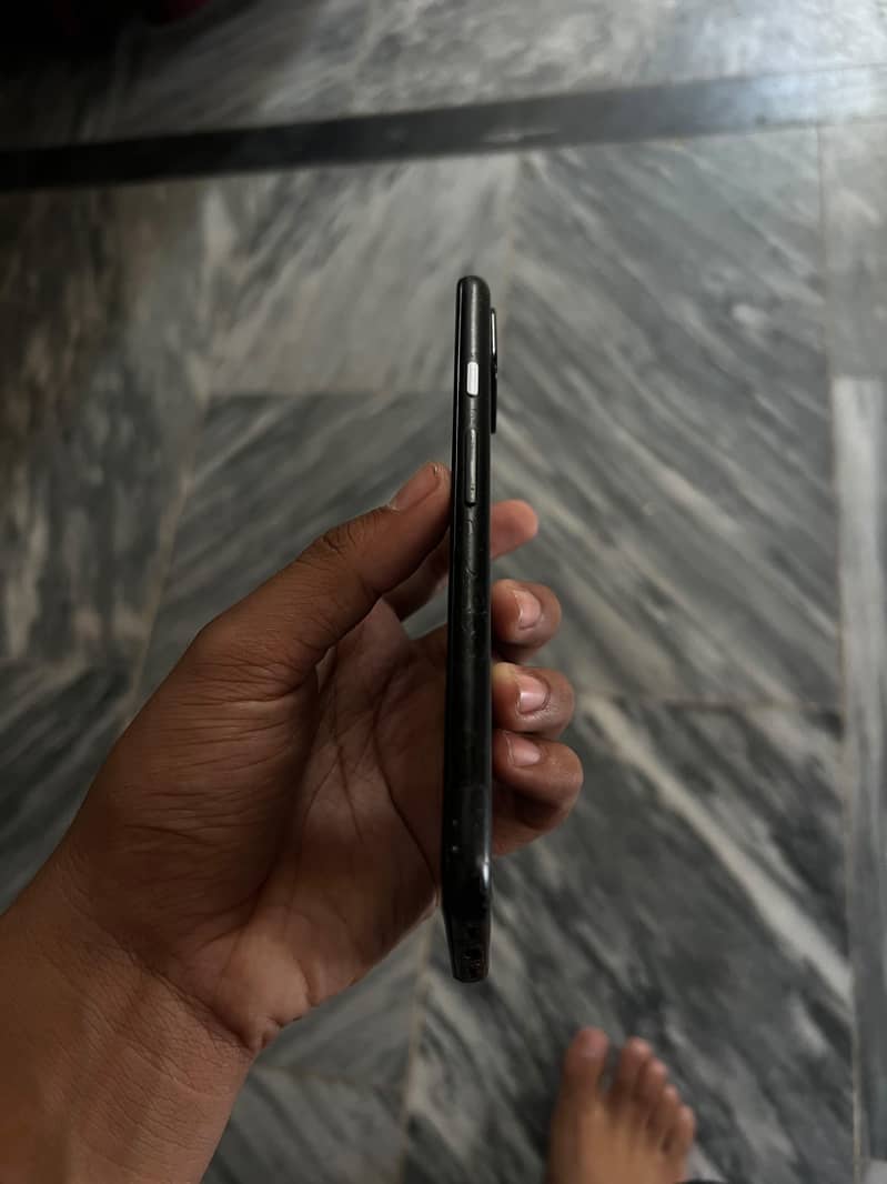 Google Pixel 4a 5G 1
