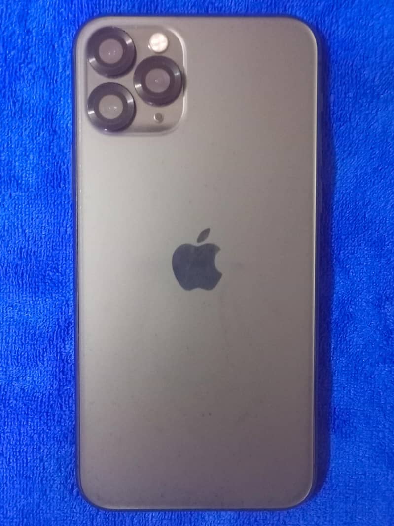 Apple iPhone 11 Pro 1