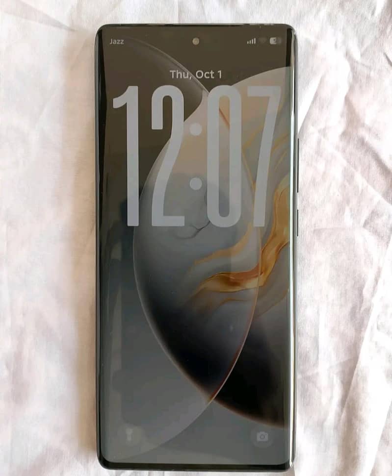 Tecno CAMON 30S 3