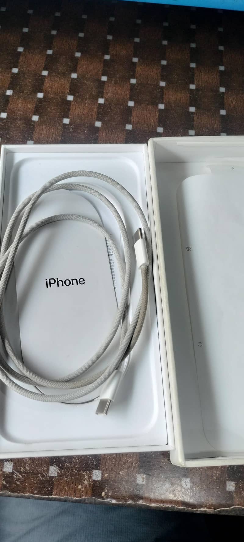 Apple iPhone 16 Pro Max 3