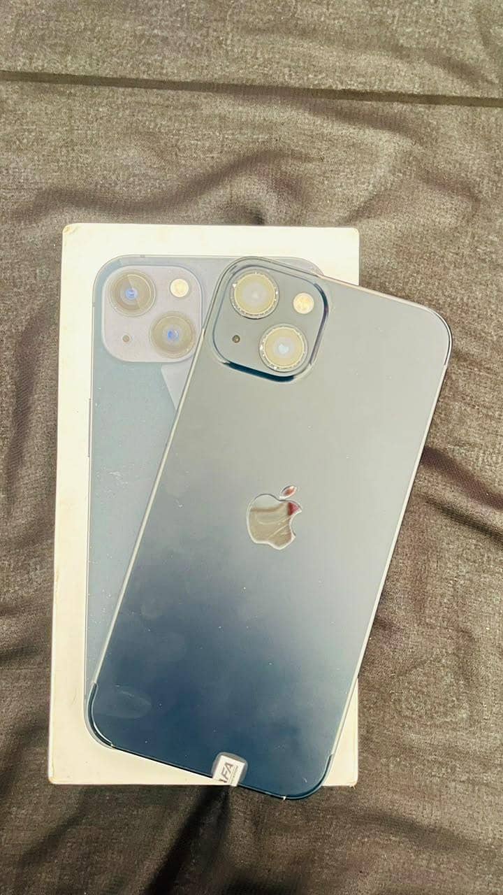 Apple iPhone 13 4