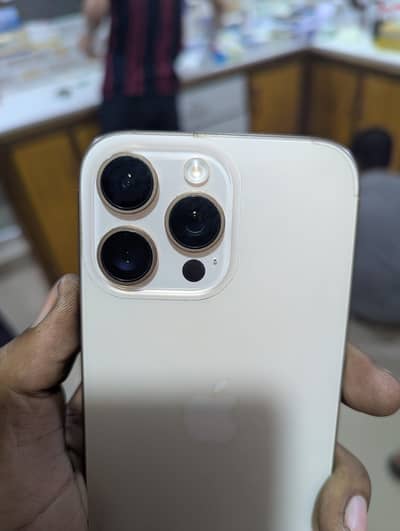 Apple iPhone 16 Pro Max