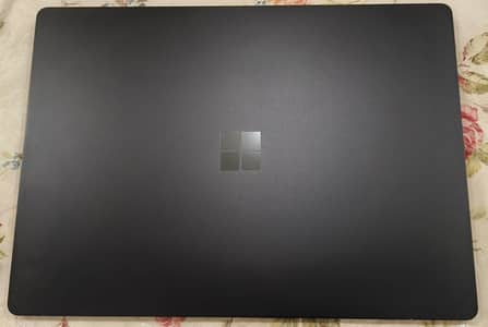Microsoft Surface 4 Laptop  16GB RAM / 256GB SSD - 100% Battery Health