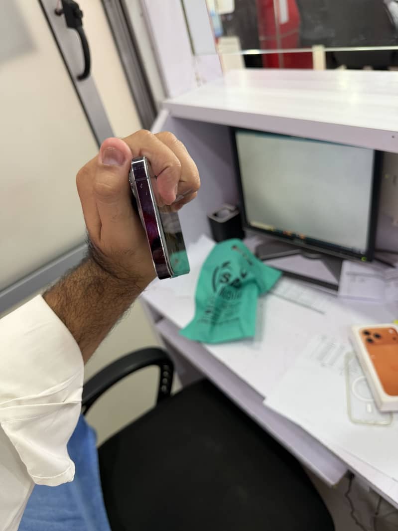 Apple iPhone 14 Pro 3