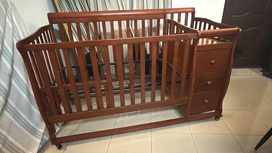 baby cot orginal condition