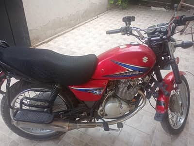 SUZUKI GS150