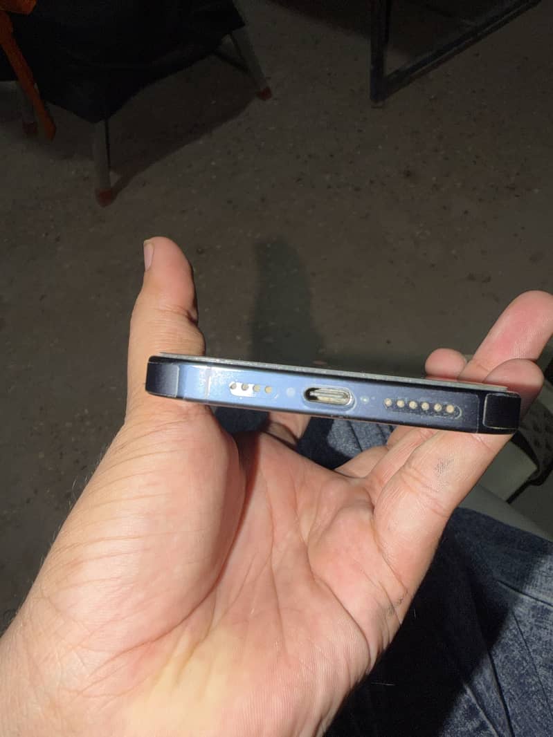 Apple iPhone 15 Pro Max 1